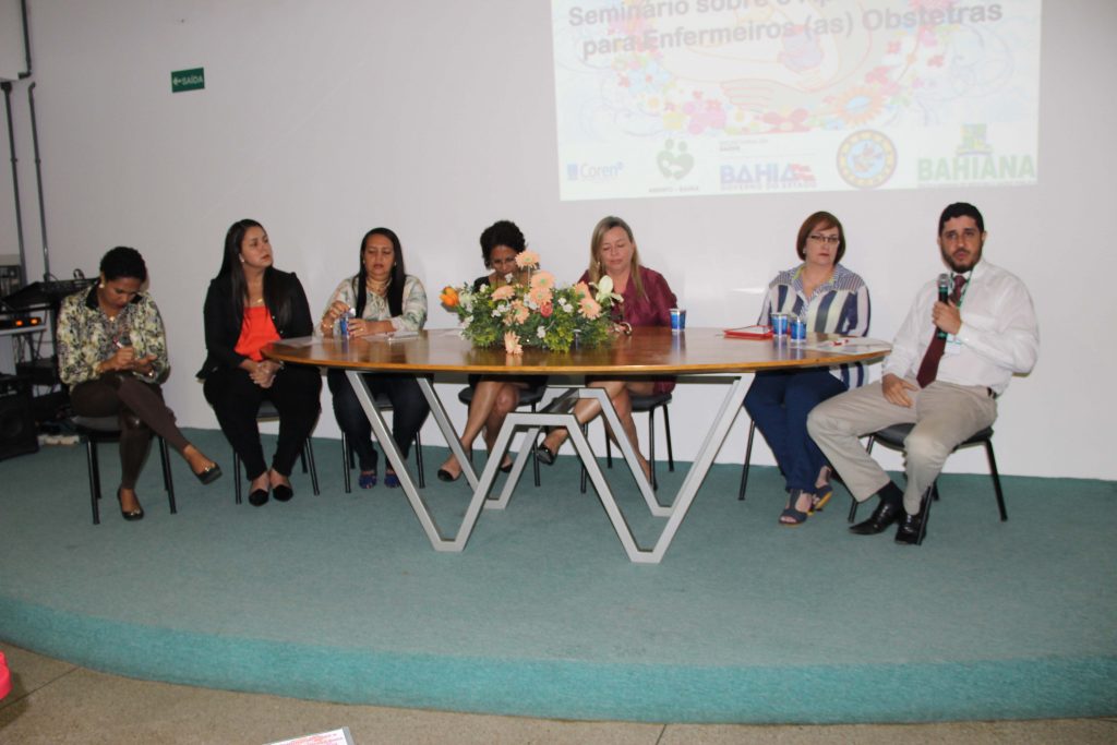 Aprimoramento para Enfermeiros Obstetras reúne profissionais na Bahiana